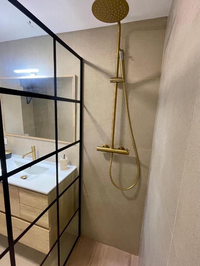 Sky Views Studio In City Centre Alicante Bagian luar foto