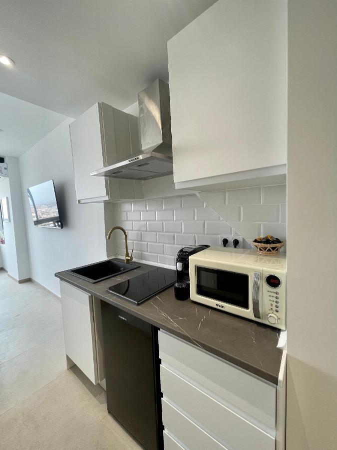 Sky Views Studio In City Centre Alicante Bagian luar foto